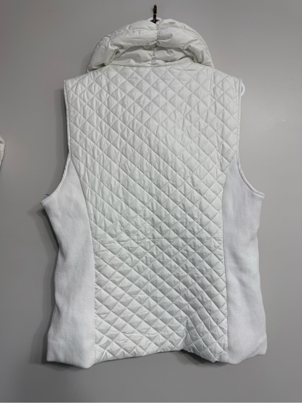 Marc New York Asymmetric Puffer Vest - White/Gold - Picture 3 of 4